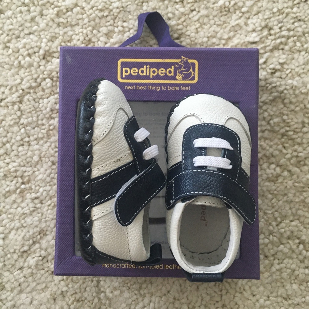 New Pedi ped pediped shoes aidan leather velcro sneaker navy dress 0-6 months